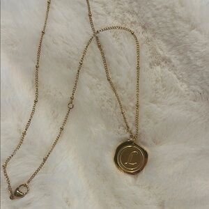 Gold Pendant Necklace